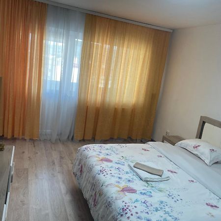 Maria Central Studio Râmnicu Vâlcea Buitenkant foto
