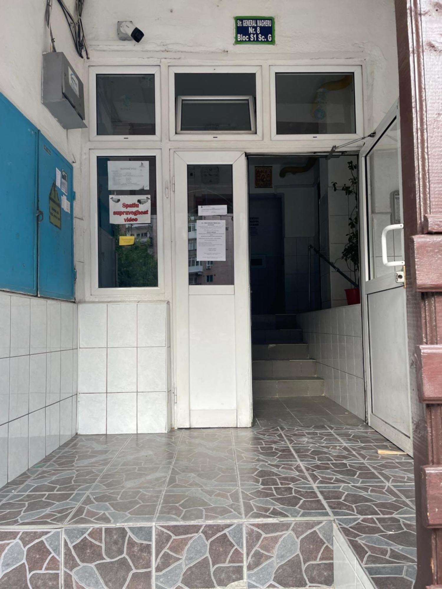 Maria Central Studio Râmnicu Vâlcea Buitenkant foto