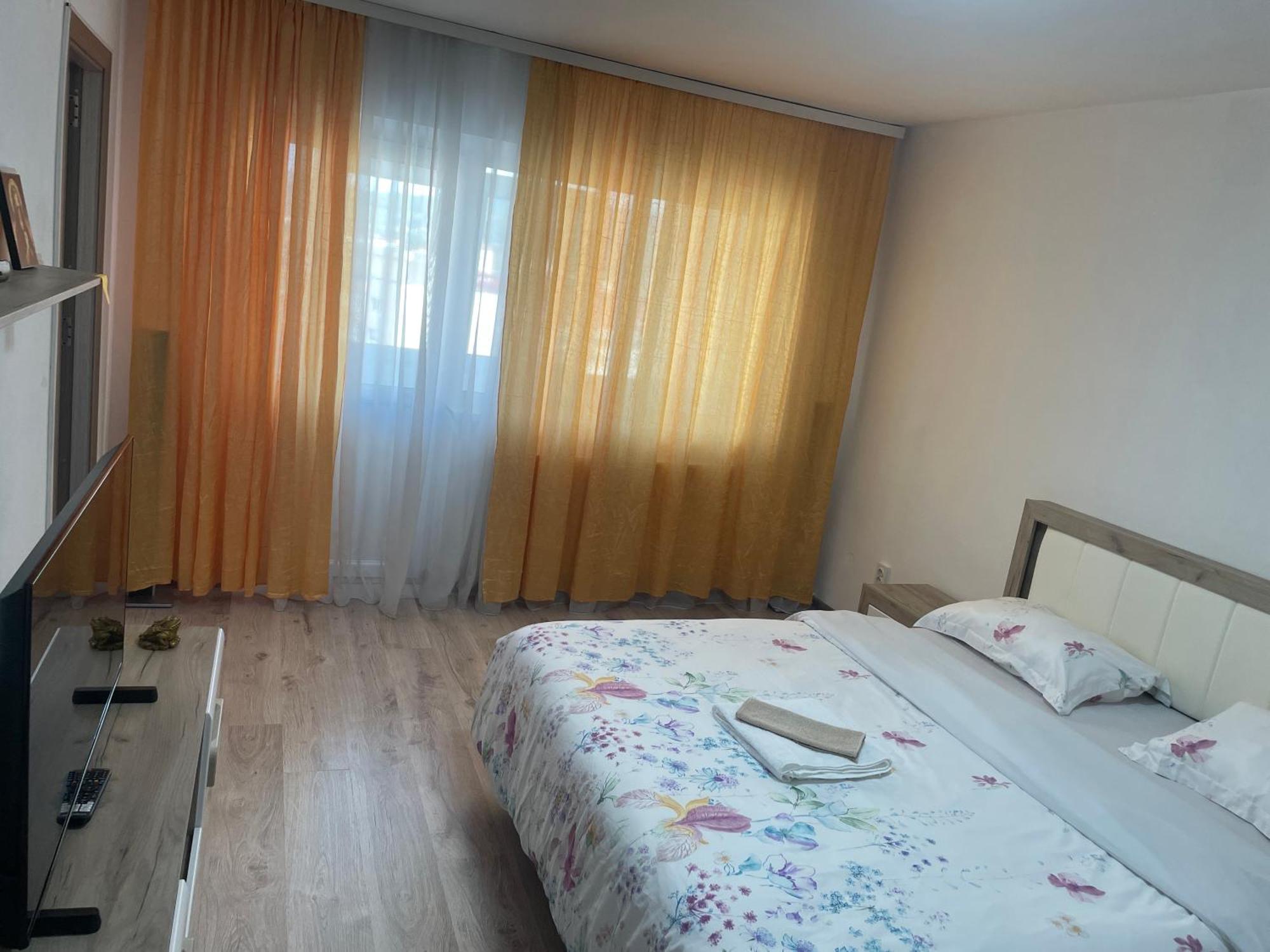 Maria Central Studio Râmnicu Vâlcea Buitenkant foto
